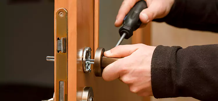 Semi Truck Locksmith Trumbull