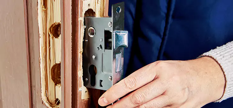 Garage Door Lock Replacement Trumbull