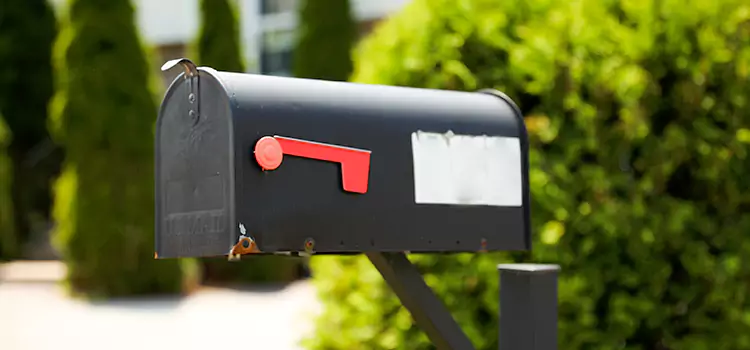 Secure Mailboxes for Packages Trumbull